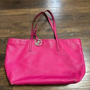 Michael Kors Tote- READ DESCRIPTION
